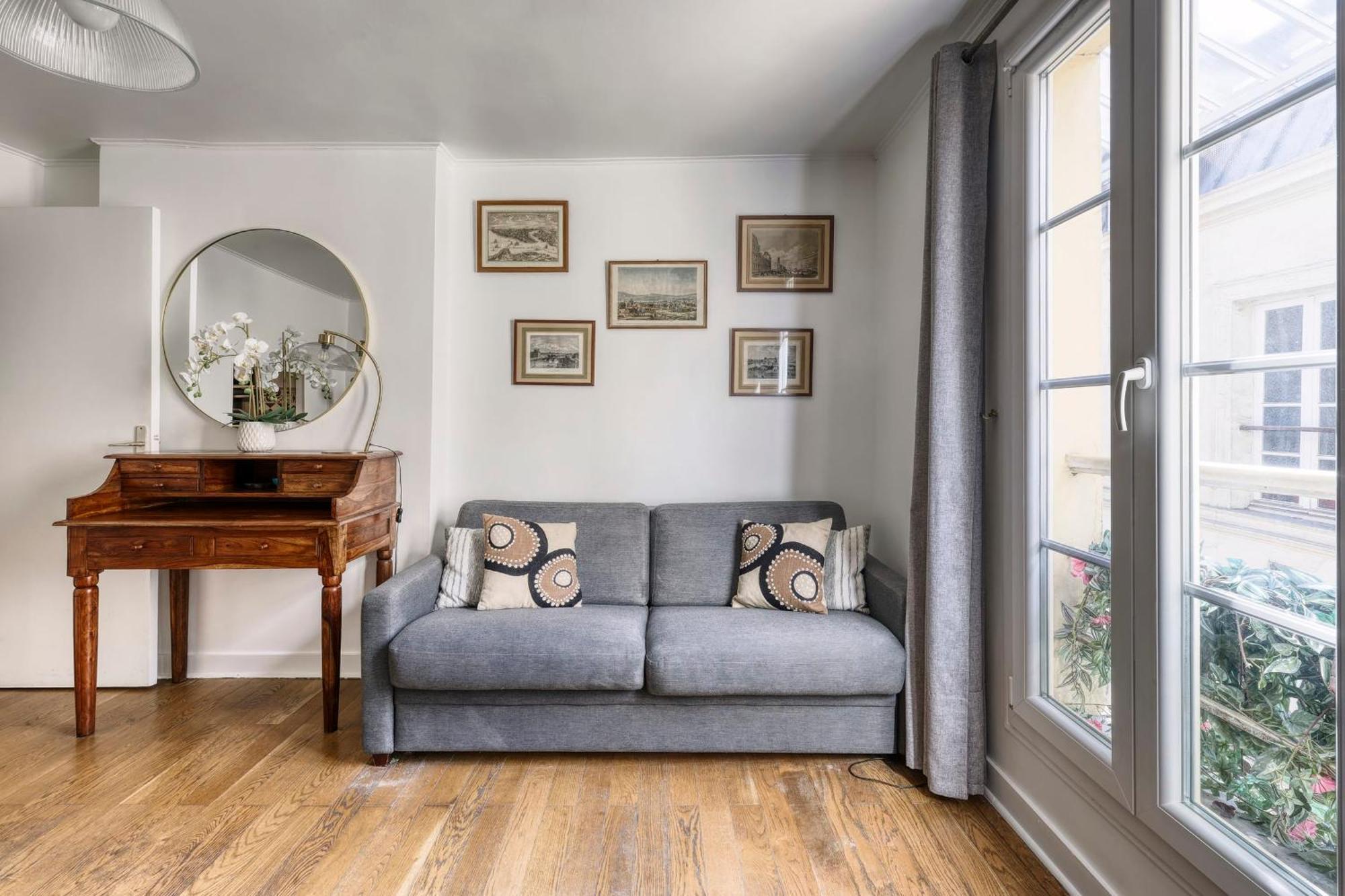Appartement Choiseul - Welkeys Paris Exteriör bild